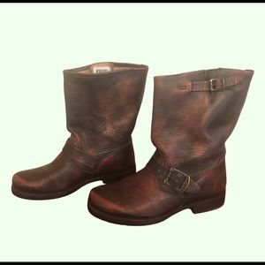 Frye ladies 8.5 short  Engineer boots pre owned